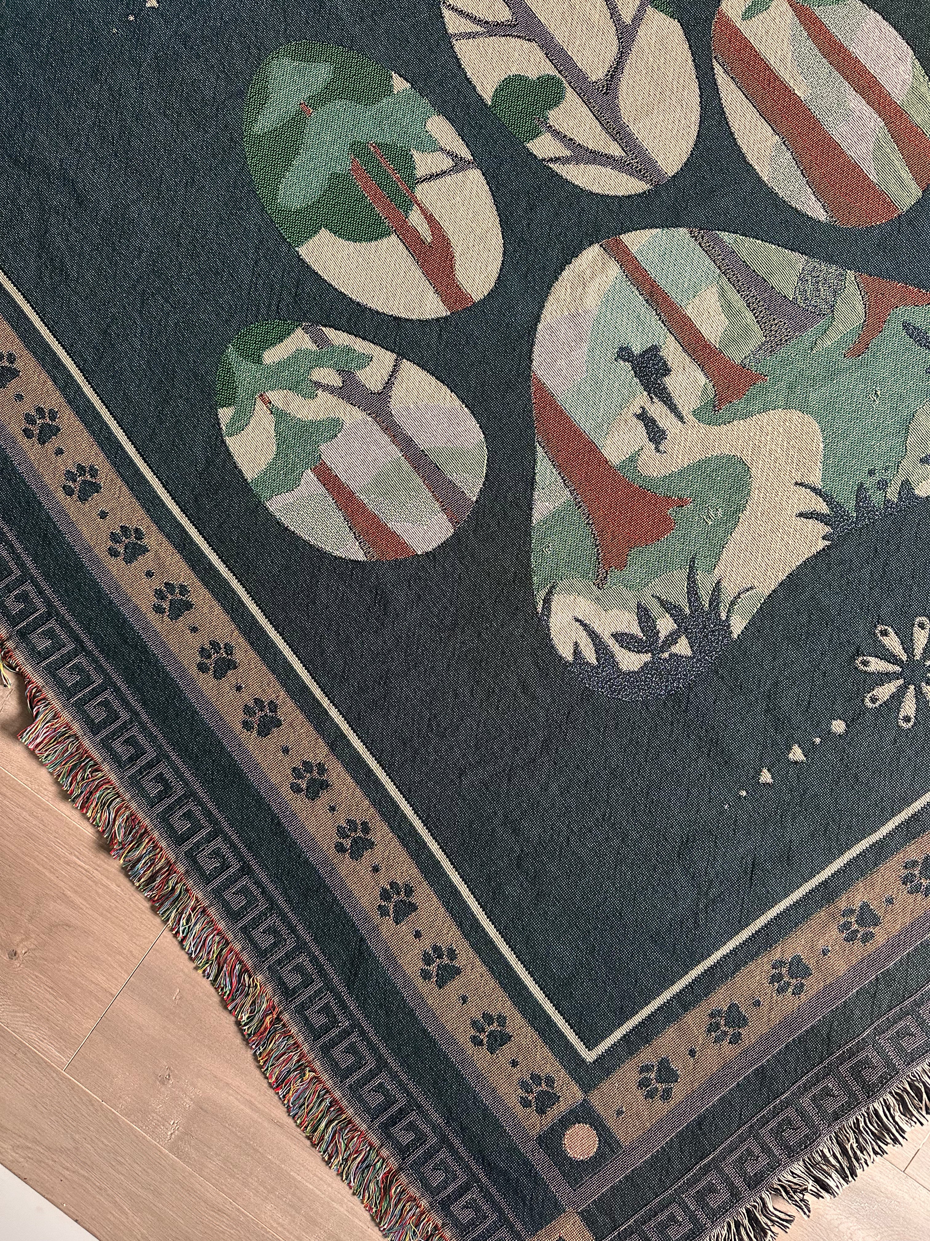Paw & Pine