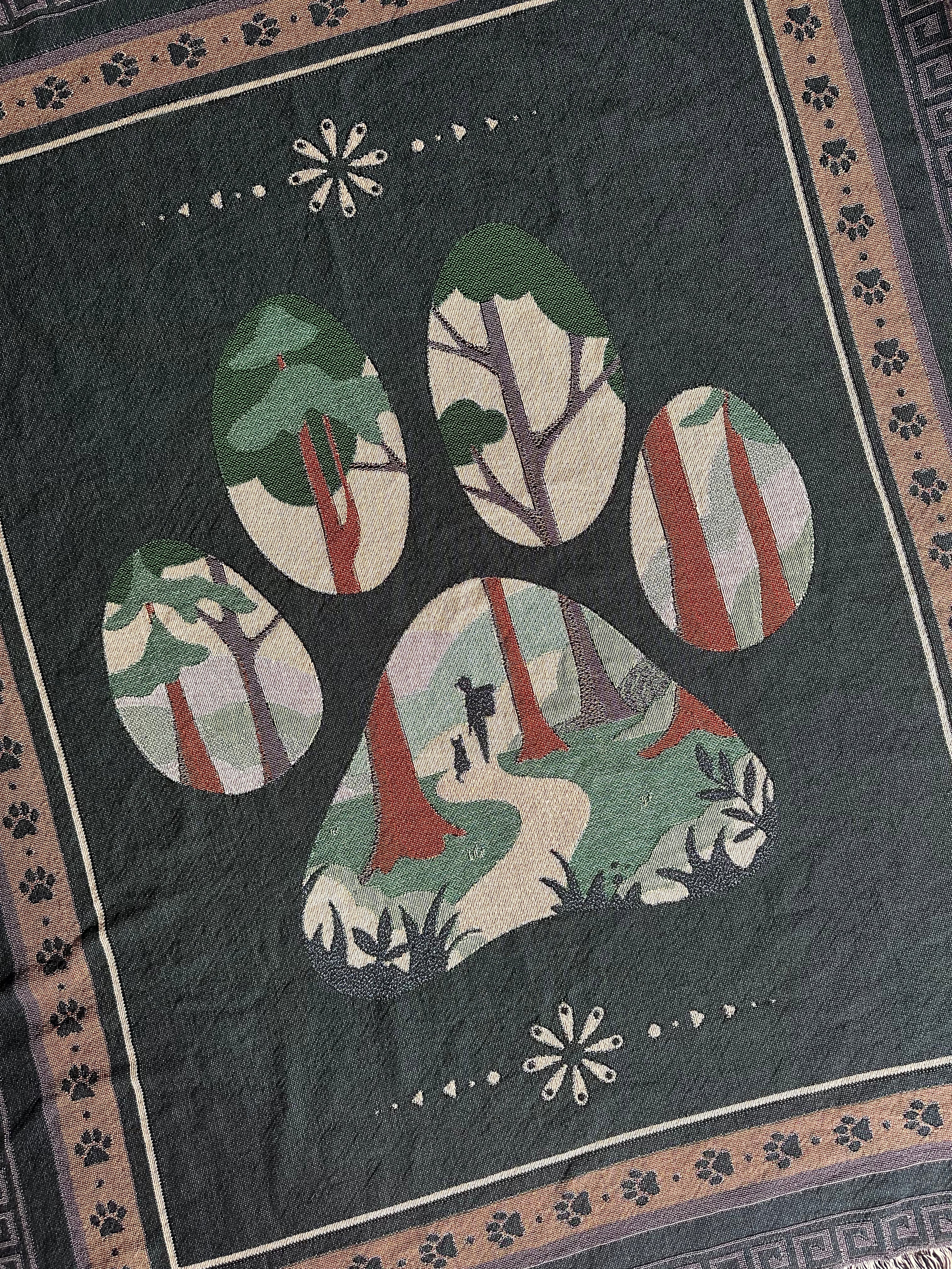Paw & Pine